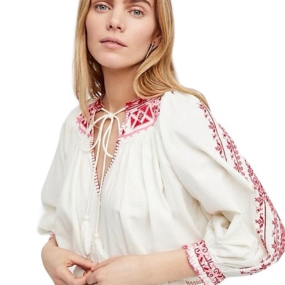 Free People Embroidered Peasant Top Size Small
